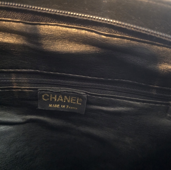 CHANEL Authentic Vintage Black Quilted Lambskin Leather Grand Shopping Tote Bag - Picture 7 of 8